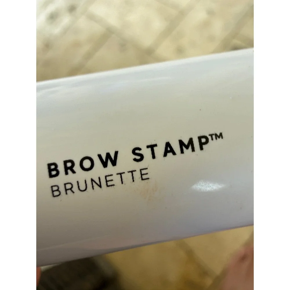 MADLUVV Brow Stamp Kit Brunette Eyebrow Stencil Set Water Resistant Makeup Pouch